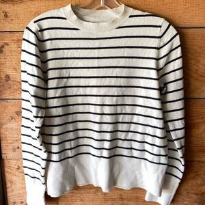 🪴2for10 Striped Sweater🪴